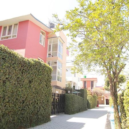 Ojas Wellness B&B Lalitpur Buitenkant foto